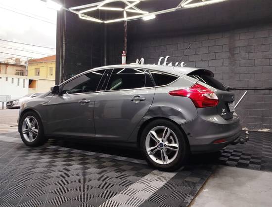 FORD FOCUS 2.0 SE 16V FLEX 4P POWERSHIFT FORD FOCUS 2.0 SE 16V FLEX 4P POWERSHIFT